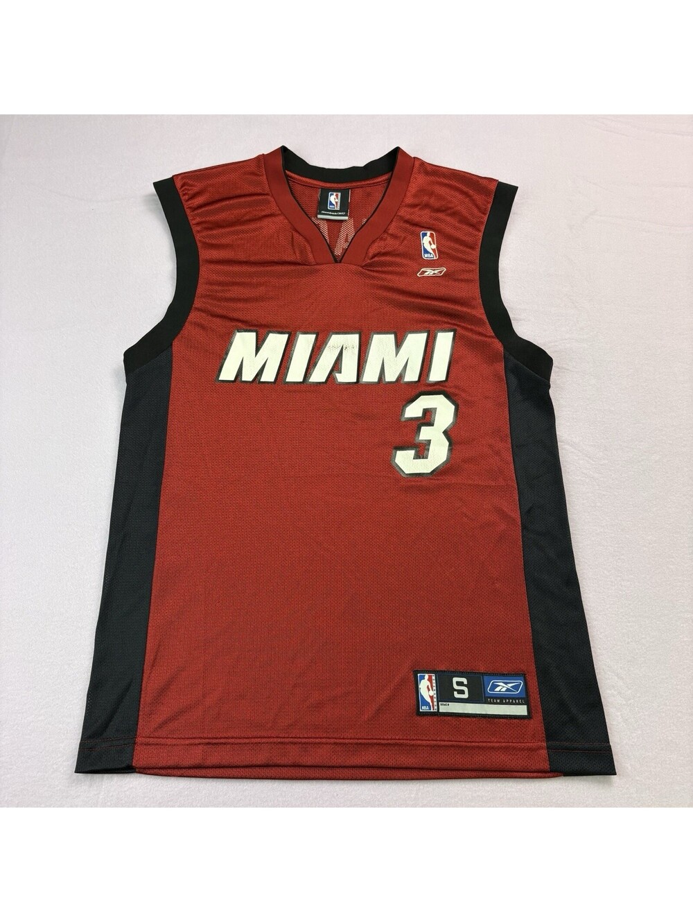 Vintage Reebok Dwyane Wade #3 Miami Heat NBA Basketball Jersey Size Small Red